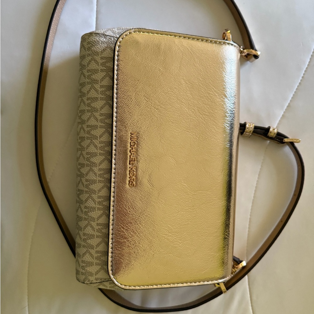 Michael Kors Gold and Cream Crossbody Bag